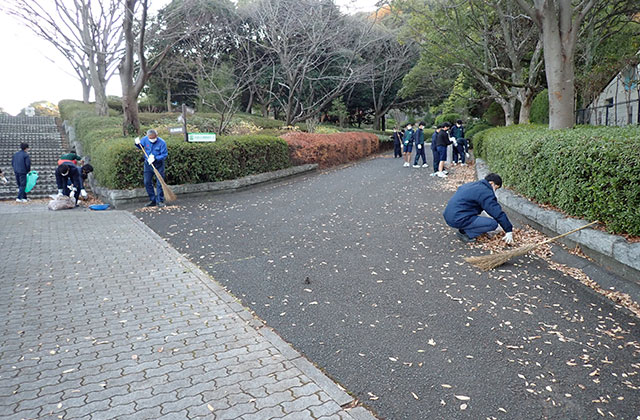 Joint-cleanup-activities--Tosoh-Park-Eigenzan-.jpg